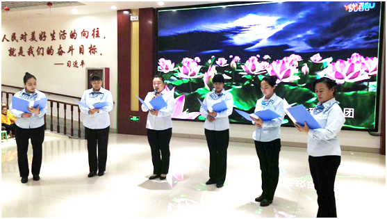 重陽(yáng)節(jié) 物業(yè)送關(guān)愛(ài) 情暖老人心